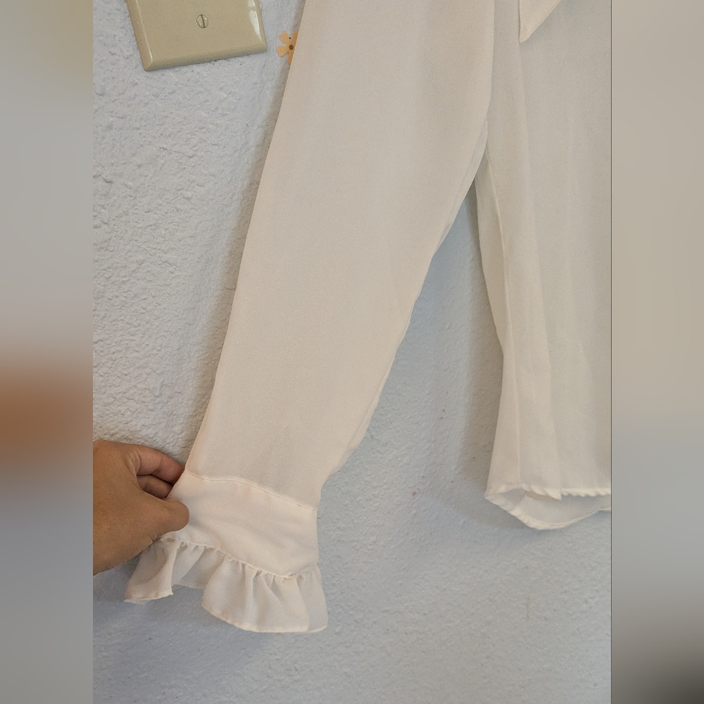 90's Express Triangle Collar Button Up Blouse - image 5